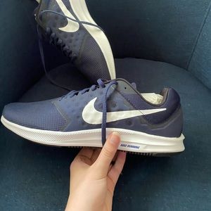 BRAND NEW NIKE SHOES